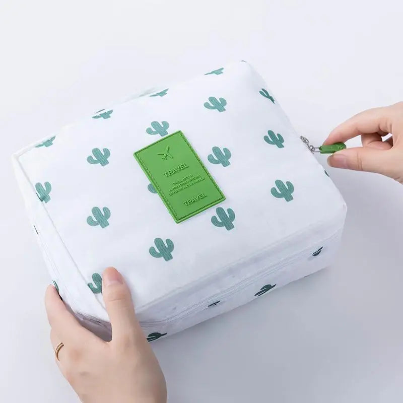 Outdoor Multifunction Travel Cosmetic Bag