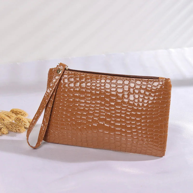 Retro Stone-Pattern Leather Wrist Bag