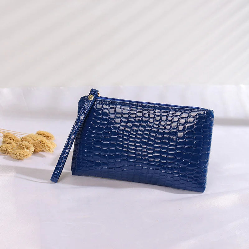 Retro Stone-Pattern Leather Wrist Bag